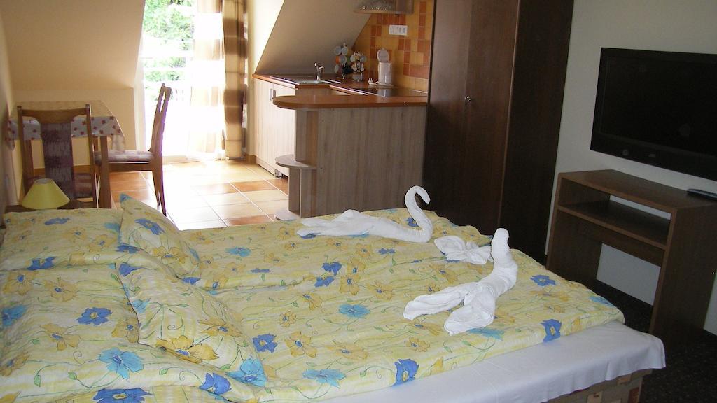 Palma Apartmanhaz Harkány Pokoj fotografie